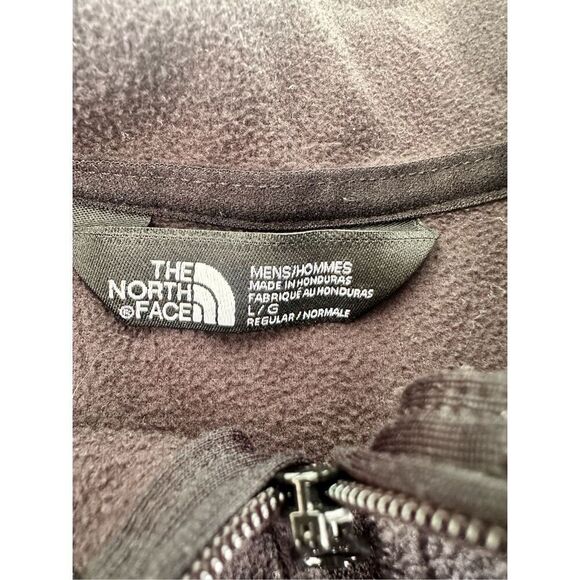 The North Face men’s quarter zip fleece, size Large - Picture 3 of 6